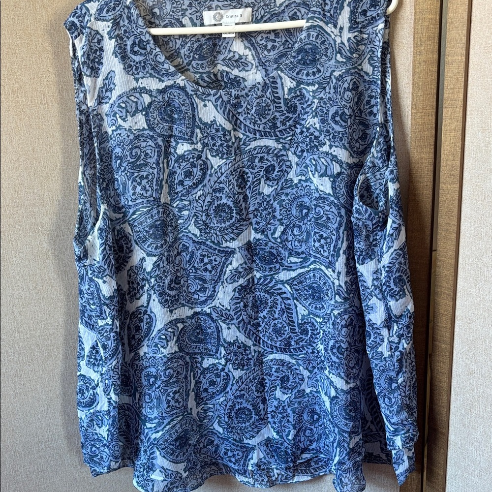 FINAL MARKDOWN Cristina b Blue and White Paisley Blouse xxl